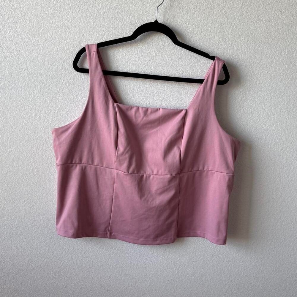 Pink cropped spandex tank top
